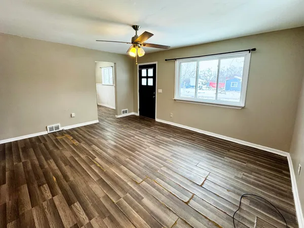 $180,000 | 1586 Valley Drive, Highland, MI 48356