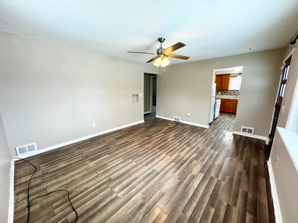 $180,000 | 1586 Valley Drive, Highland, MI 48356