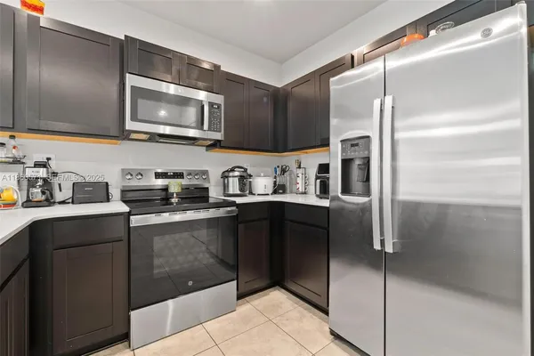 $2,650 | 610 Northwest 11th Street, Florida City, FL 33034