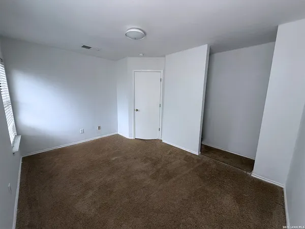 $1,635 | 6910 Saharastone Drive, Converse, TX 78109
