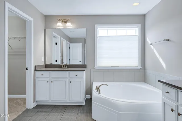 $1,200,000 | 1713 Yateley Lane, Apex, NC 27502