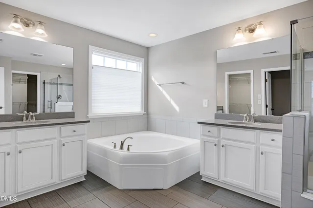 $1,200,000 | 1713 Yateley Lane, Apex, NC 27502