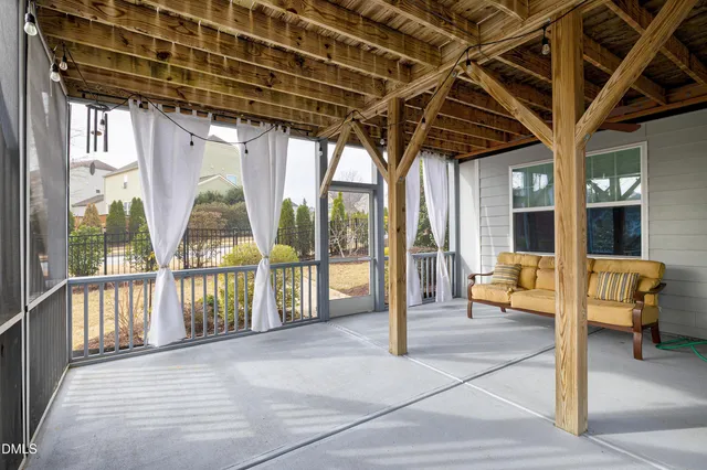 $1,200,000 | 1713 Yateley Lane, Apex, NC 27502