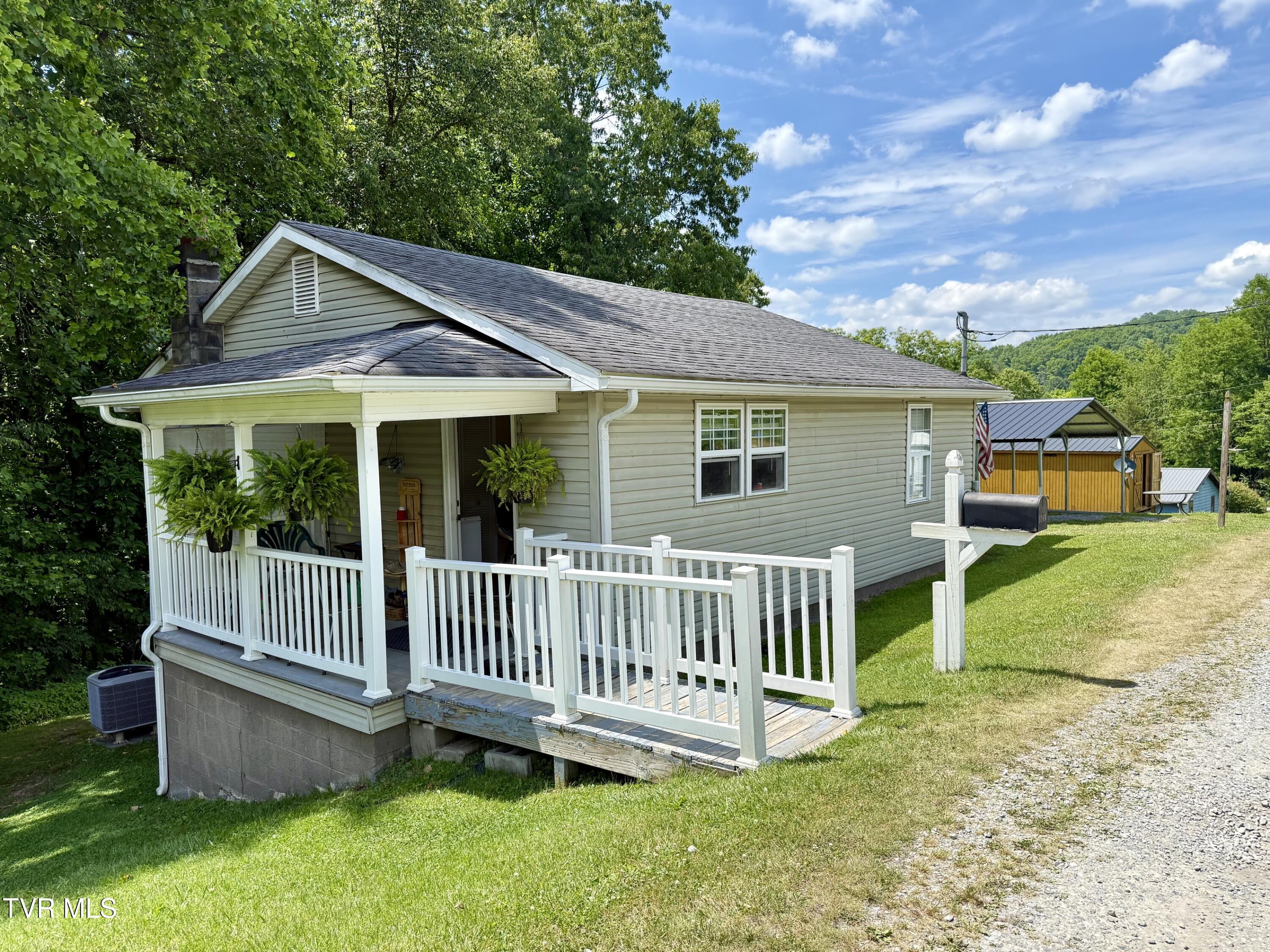 5209 Spotswood Road Norton, VA 24273 - Photo 30 of 31 4