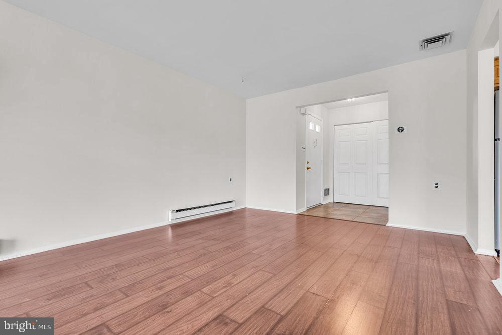 201 Blake Circle Brick, NJ 08724 - Photo 15 of 45