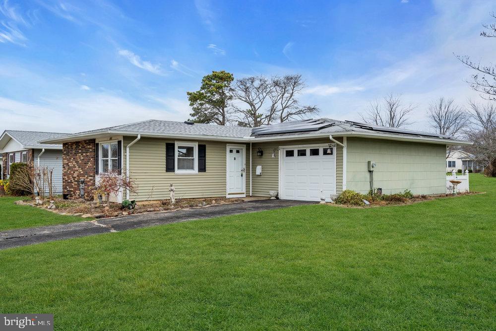 201 Blake Circle Brick, NJ 08724 - Photo 7 of 45