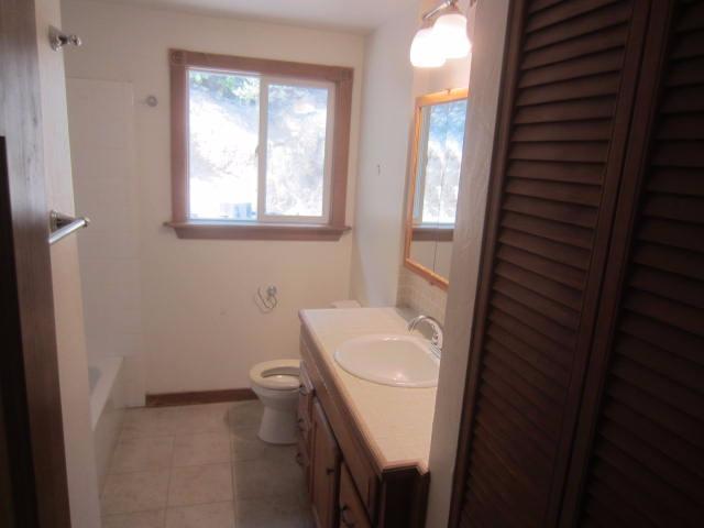 430 Crestview Loop Grants Pass, OR 97527 - Photo 10 of 19 Additional Photo