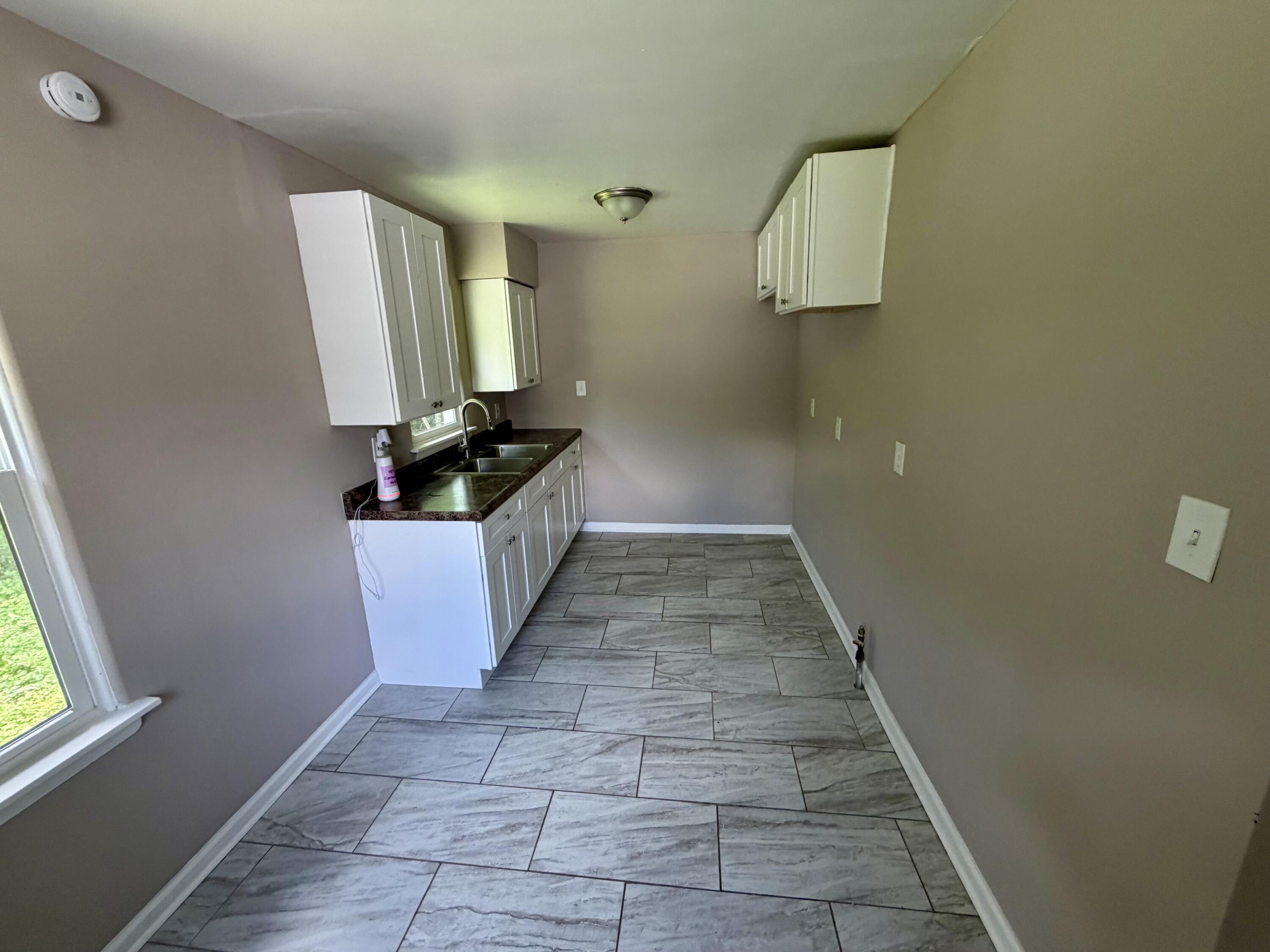 4841 Kentucky Street Gary, IN 46409 - Photo 5 of 18 3000x2250