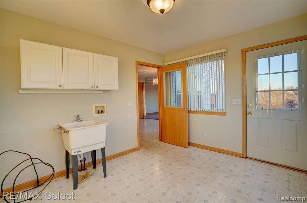 5359 Kelly Road Flint, MI 48504 - Photo 26 of 41