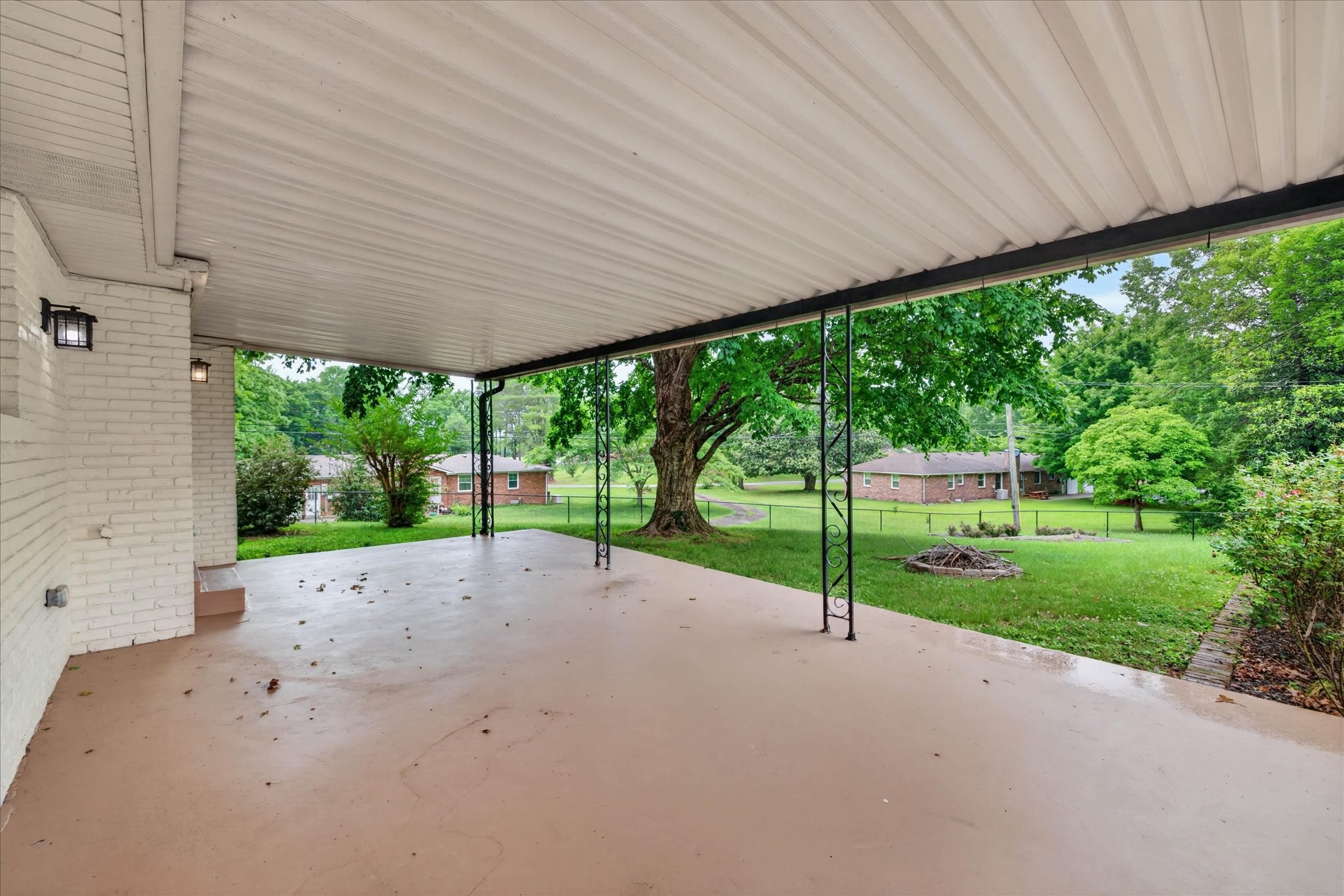 306 Locust Road Clarksville, TN 37043 - Photo 34 of 39