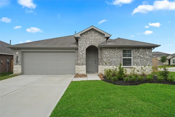$2,100 | 40343 Bermuda Ivy Street, Magnolia, TX 77354