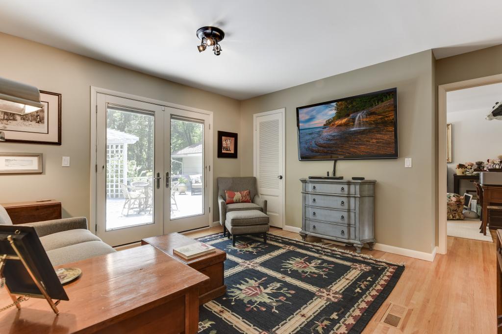4553 Ellerdale Road Minnetonka, MN 55345 - Photo 12 of 22 Gallery Image 12