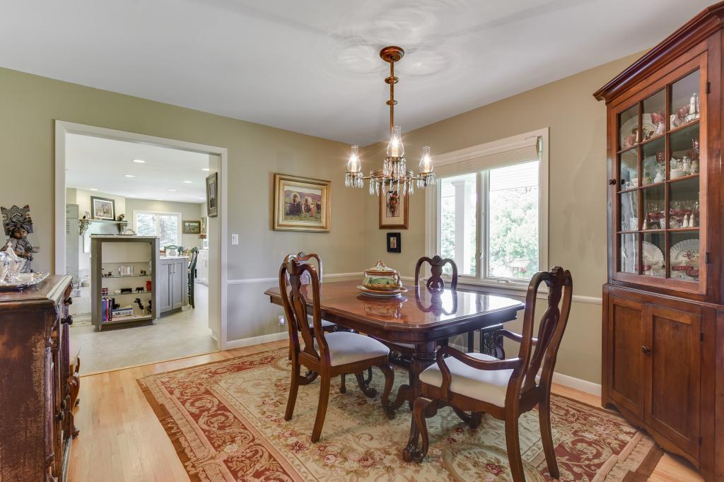 4553 Ellerdale Road Minnetonka, MN 55345 - Photo 5 of 22 Gallery Image 5