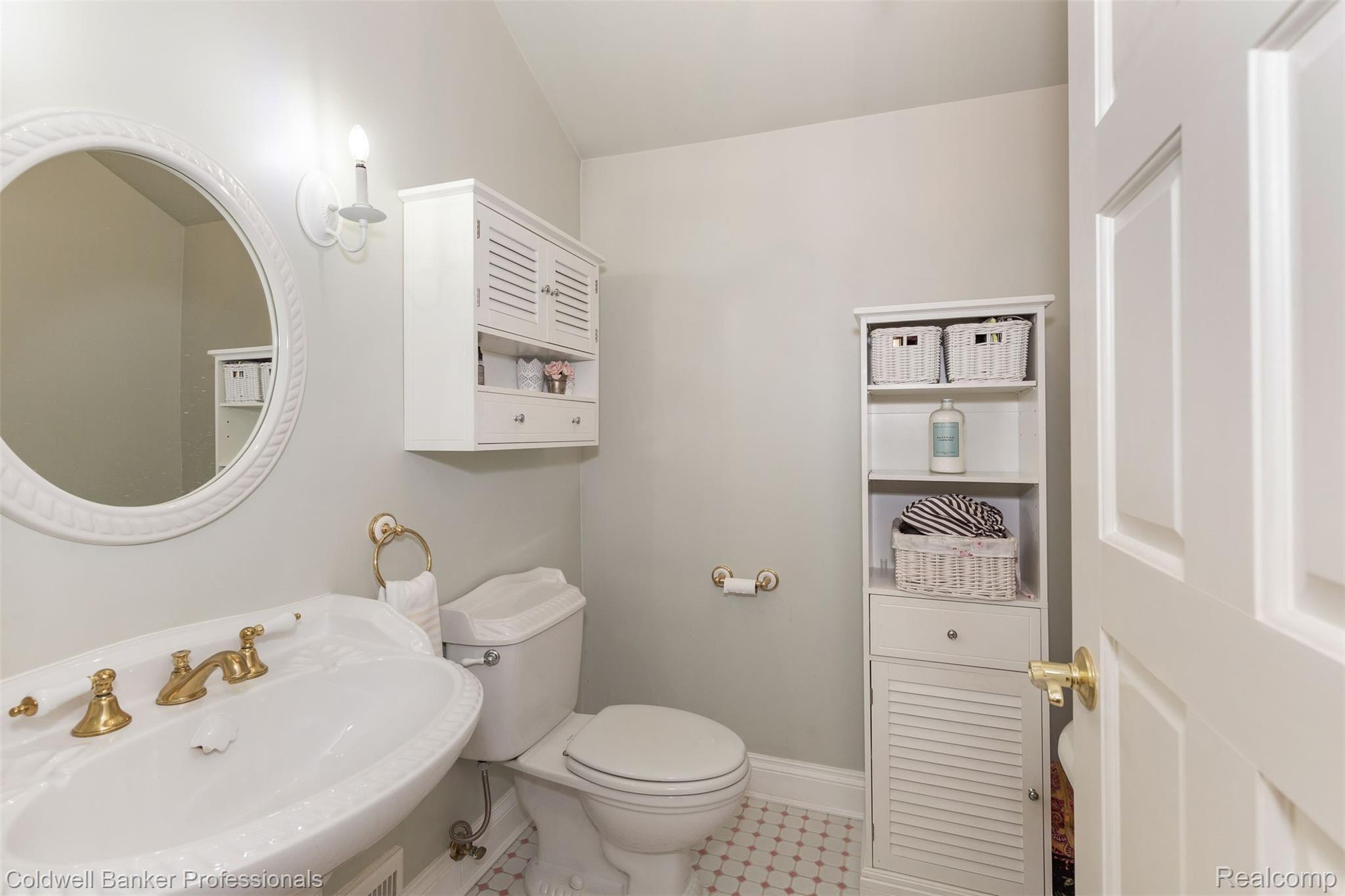 968 Rivenoak Street Birmingham, MI 48009 - Photo 38 of 59 592A1300.jpg
