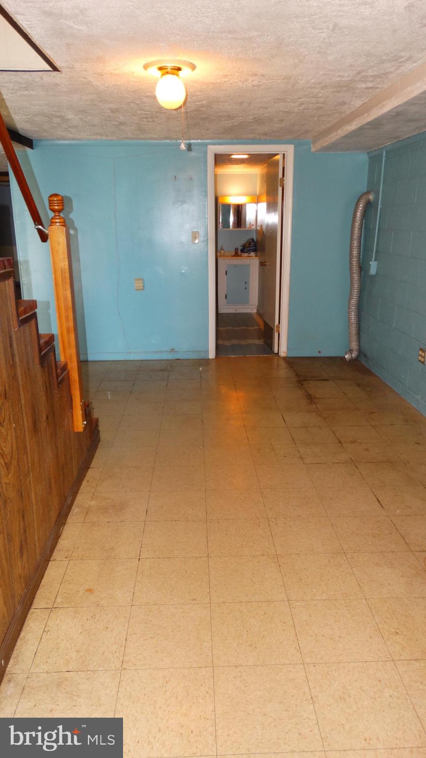 12431 Clyde Young Road Keymar, MD 21757 - Photo 2 of 43
