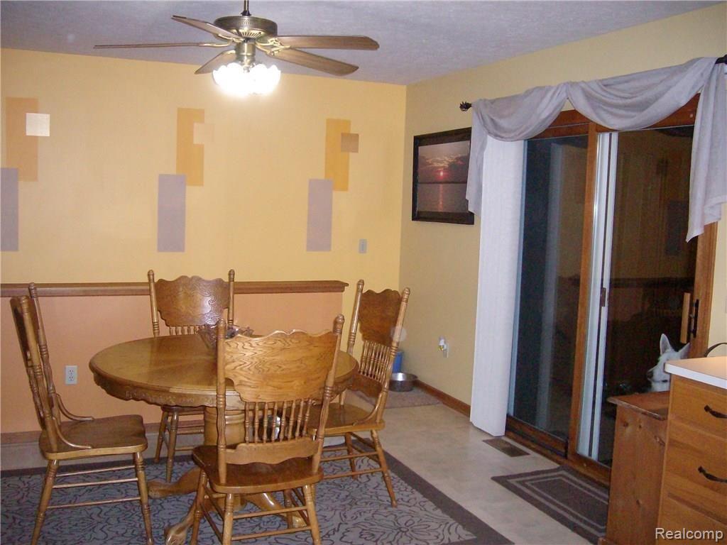 10886 Converse Road Fowlerville, MI 48836 - Photo 18 of 39 SANY1885.JPG