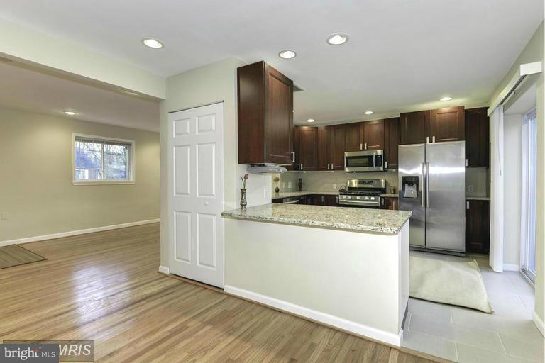11611 Gail Place Silver Spring, MD 20902 - Photo 11 of 27 Interior (General)