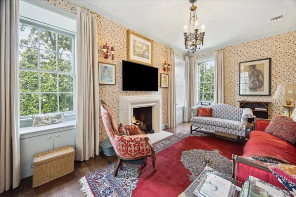 $15,000,000 | 4019 Inverness Drive, Houston, TX 77019