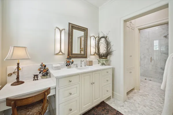 $15,000,000 | 4019 Inverness Drive, Houston, TX 77019
