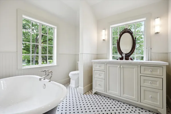 $15,000,000 | 4019 Inverness Drive, Houston, TX 77019