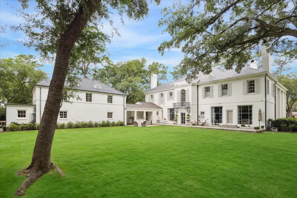 $15,000,000 | 4019 Inverness Drive, Houston, TX 77019