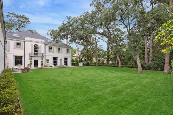 $15,000,000 | 4019 Inverness Drive, Houston, TX 77019