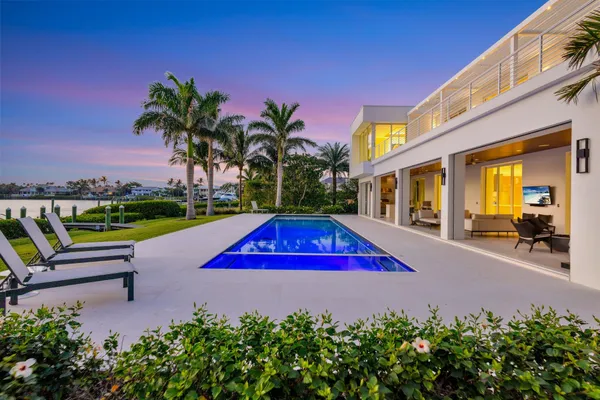 $12,500,000 | 6900 Southeast Harbor Circle, Jensen Beach, FL 34957