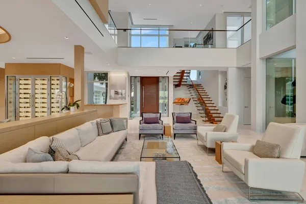 $12,500,000 | 6900 Southeast Harbor Circle, Jensen Beach, FL 34957