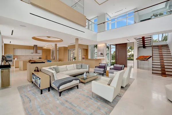 $12,500,000 | 6900 Southeast Harbor Circle, Jensen Beach, FL 34957