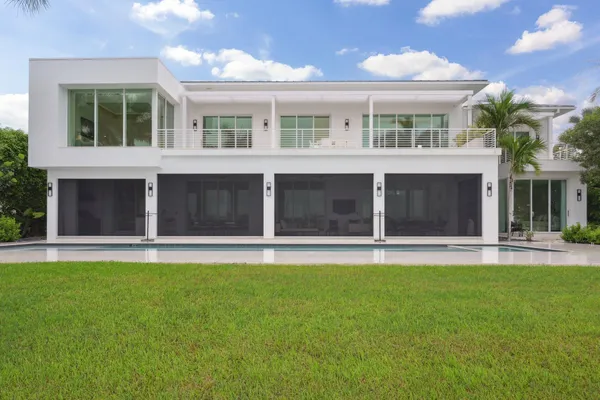 $12,500,000 | 6900 Southeast Harbor Circle, Jensen Beach, FL 34957