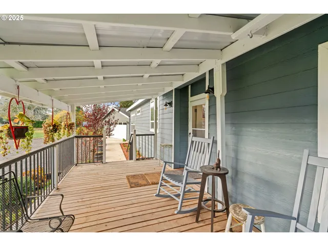 a view of outdoor space