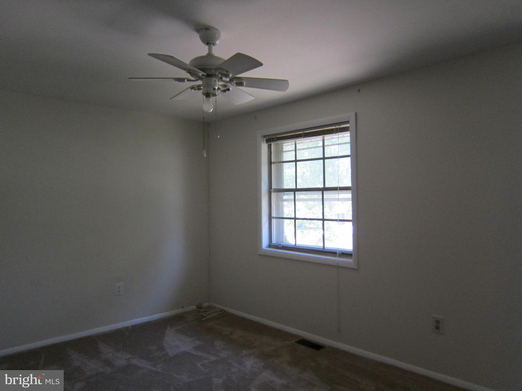 8576 Beacon Point Road Pasadena, MD 21122 - Photo 12 of 17 Bedroom 1
