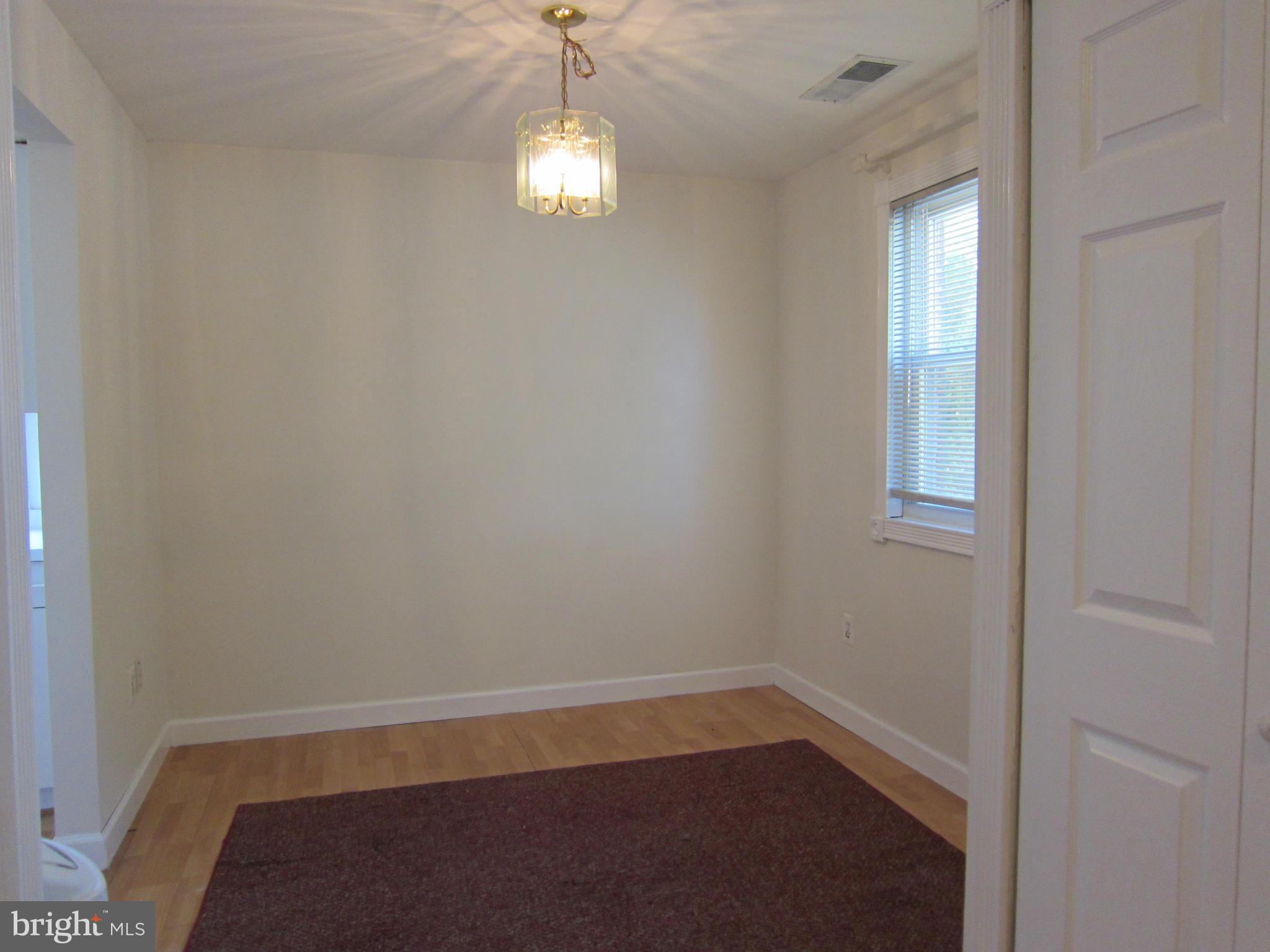 8576 Beacon Point Road Pasadena, MD 21122 - Photo 7 of 17 Dining Room/Breakfast room