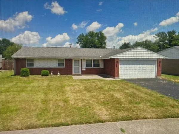 $169,900 | 905 Candlewood Boulevard, Piqua, OH 45356