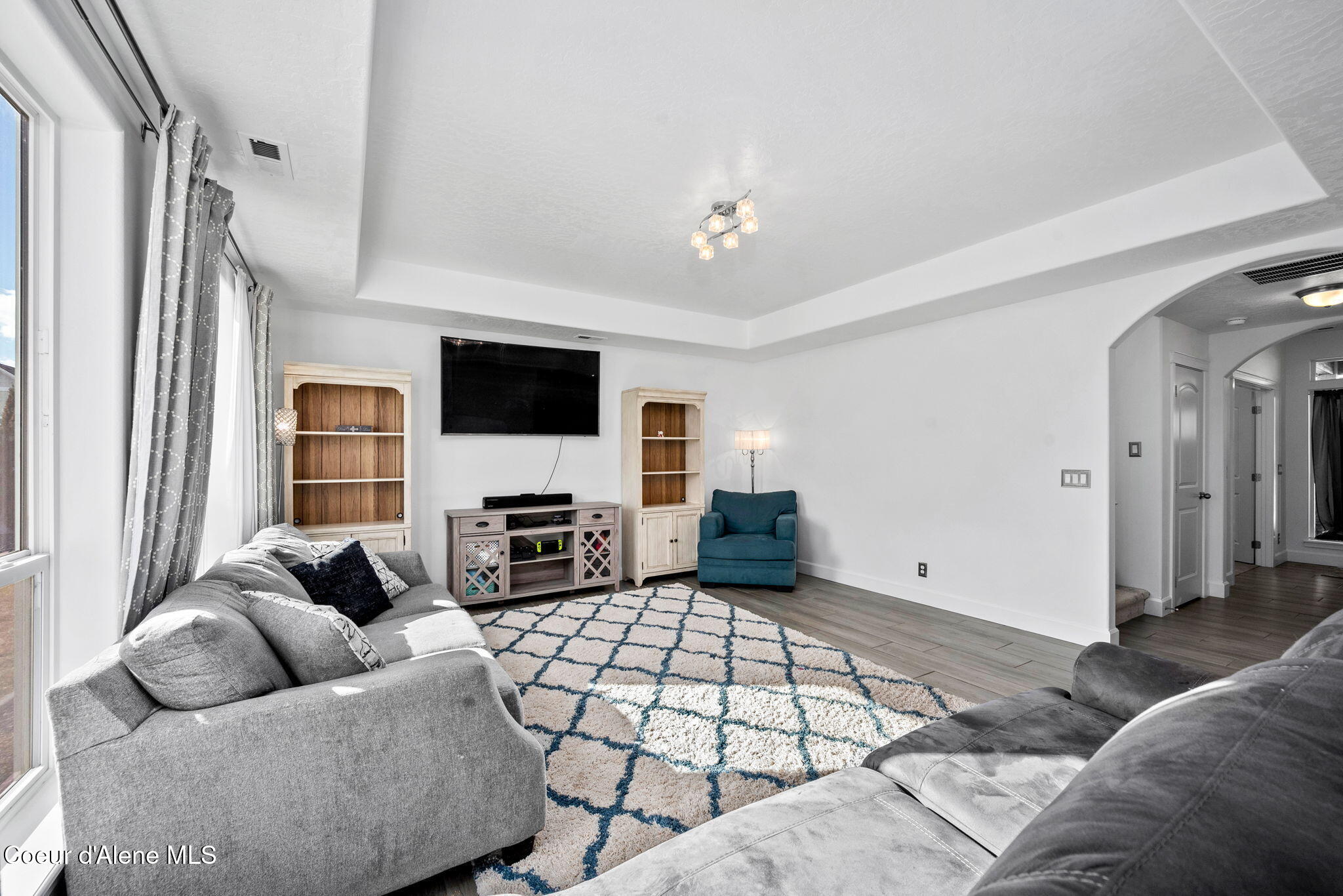 2447 North Viking Loop Post Falls, ID 83854 - Photo 11 of 41 Living Area