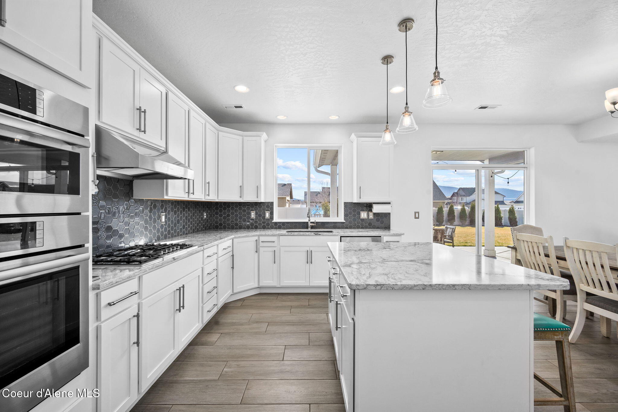 2447 North Viking Loop Post Falls, ID 83854 - Photo 18 of 41 Kitchen