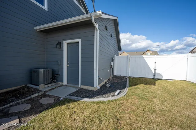 $699,000 | 2447 North Viking Loop, Post Falls, ID 83854