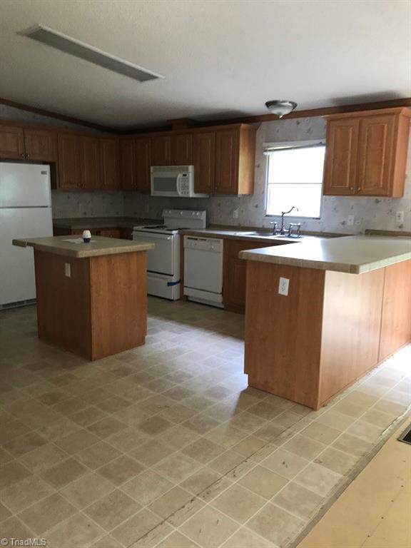 304 Perfect Peace Road Lexington, NC 27292 - Photo 2 of 8