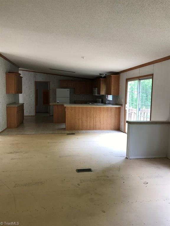 304 Perfect Peace Road Lexington, NC 27292 - Photo 4 of 8