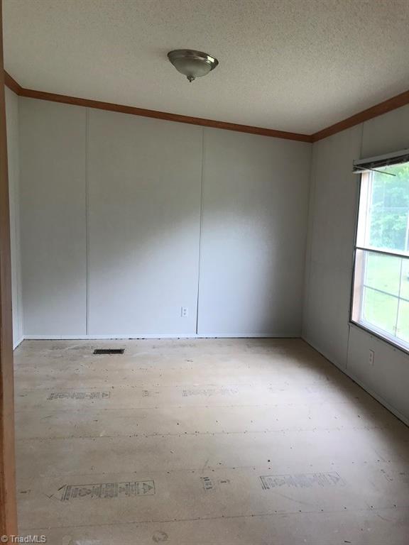 304 Perfect Peace Road Lexington, NC 27292 - Photo 6 of 8
