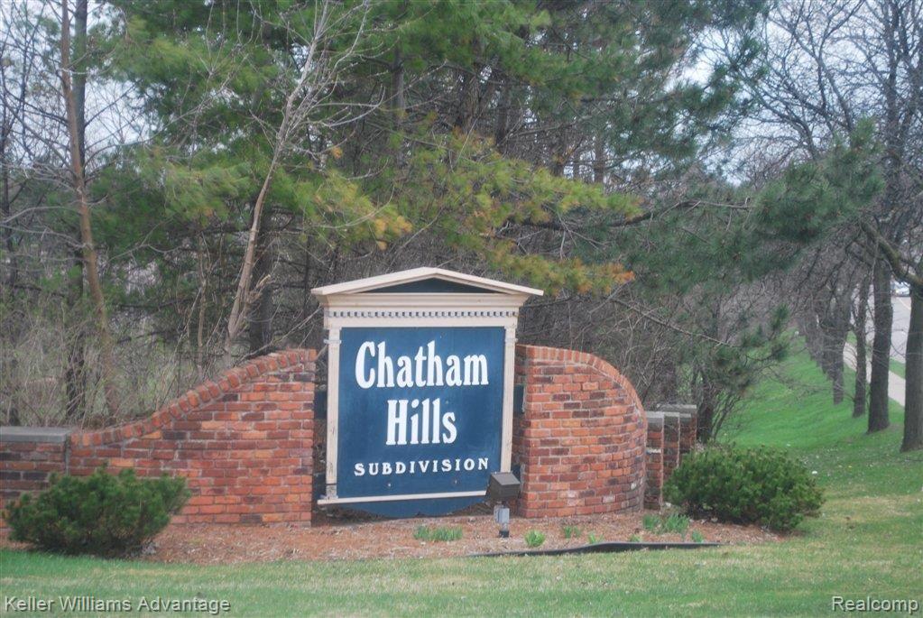 36484 Saxony Road Farmington, MI 48335 - Photo 2 of 24 BEAUTIFUL CHATHAM HILLS SUB.JPG