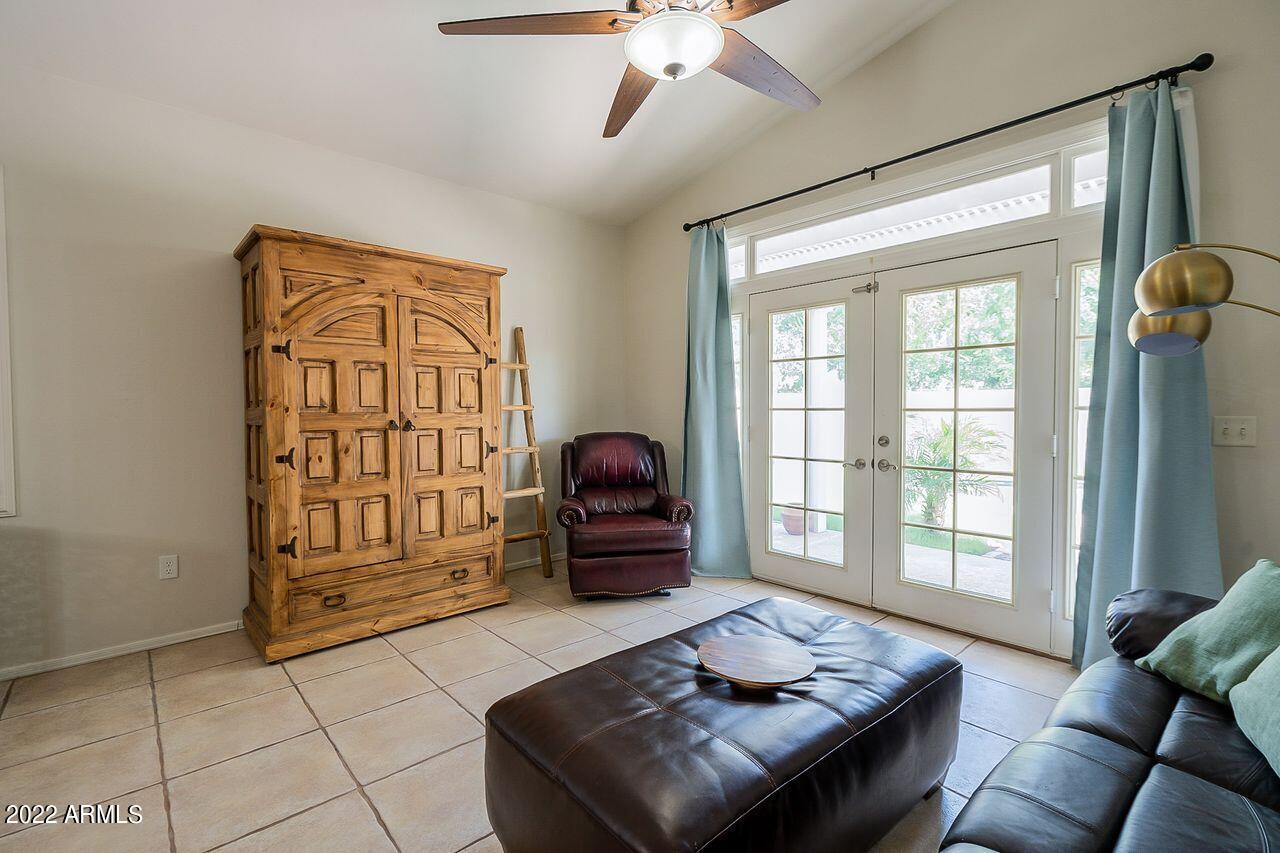 4110 West Vineyard Road Phoenix, AZ 85041 - Photo 10 of 39 Gallery Image 10