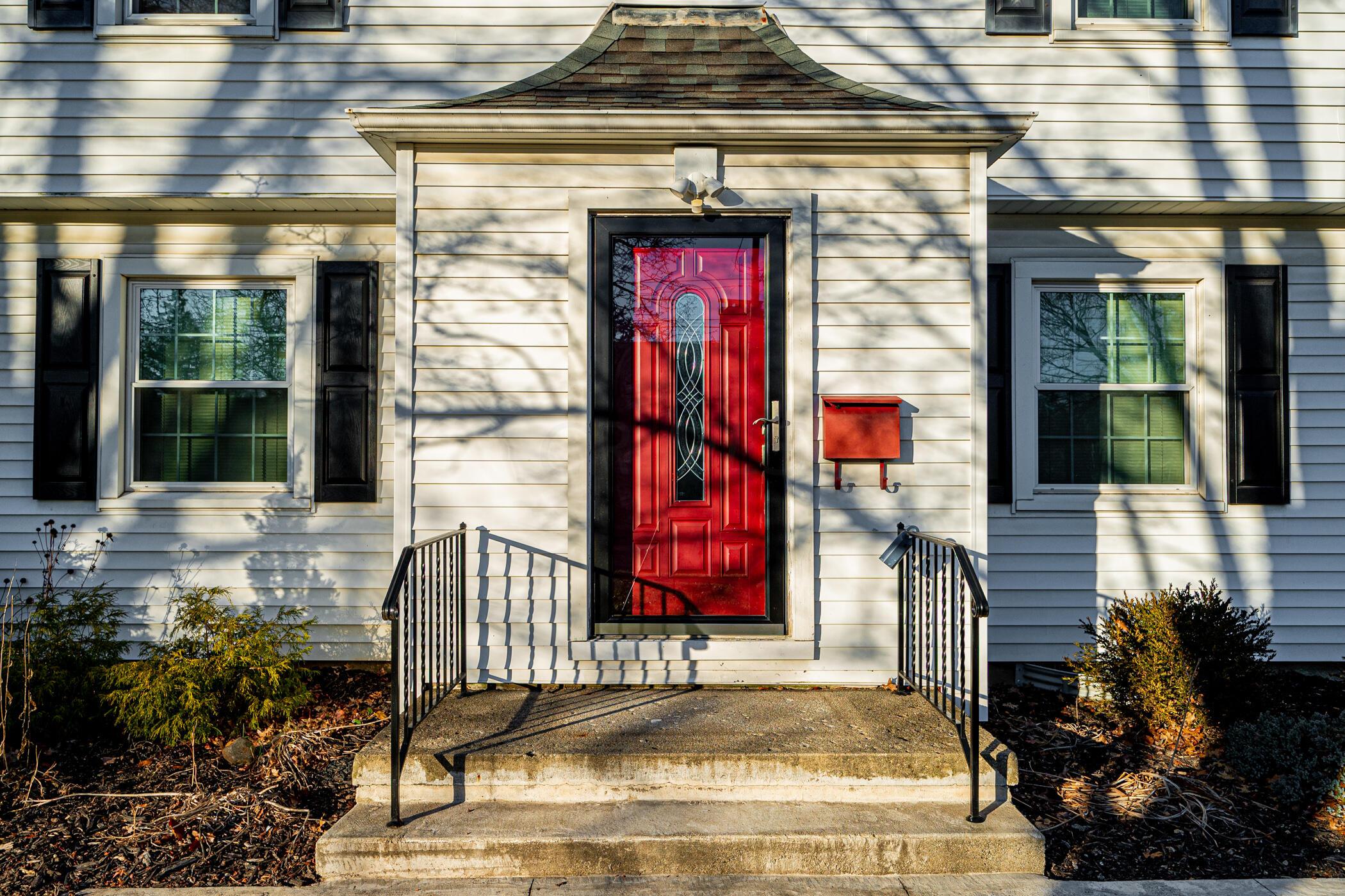 295 North Cassingham Road Columbus, OH 43209 - Photo 6 of 52 295 N Cassingham Rd Bexley 046