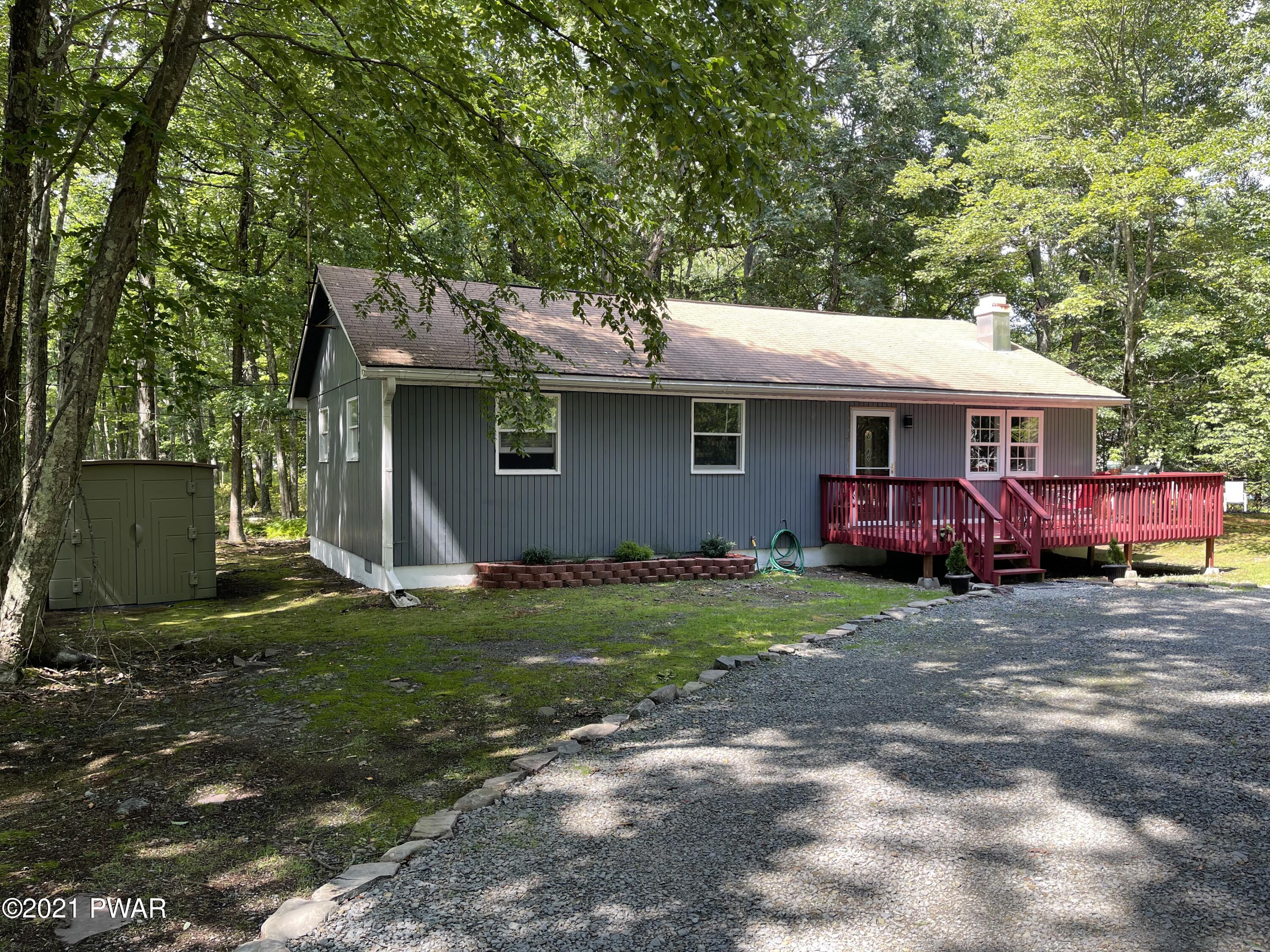 337 Oak Hill Road Hawley, PA 18428 - Photo 4 of 28 4025C90A-A0FC-40F2-ADDA-3127395FFD2C