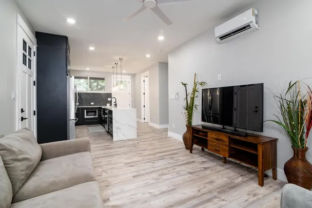 $880,000 | 7905-7907 Tiffany Drive, Austin, TX 78749