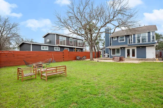 $880,000 | 7905-7907 Tiffany Drive, Austin, TX 78749