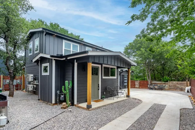 $880,000 | 7905-7907 Tiffany Drive, Austin, TX 78749