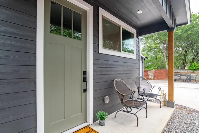 $880,000 | 7905-7907 Tiffany Drive, Austin, TX 78749