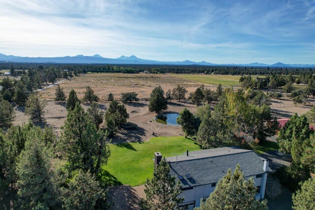 63825 Pioneer Loop Bend, OR 97701 - Photo 37 of 38 63825 Pioneer Lp-37