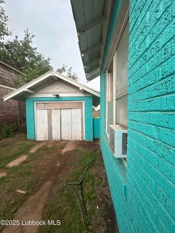 $37,000 | 511 Trumbull Avenue, Spur, TX 79370